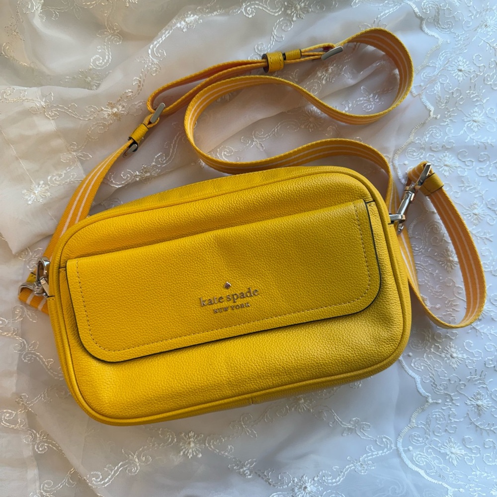 Kate Spade Yellow Camera Bag 💛♠️